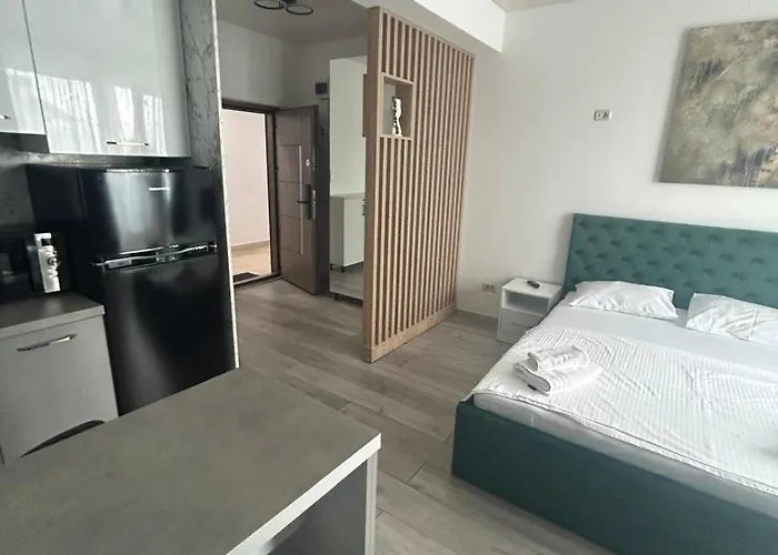 706 B2 Almar Luxury Residence-renting & Free Pool *